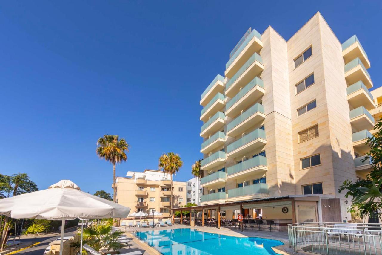 Kapetanios Limassol Hotel Exterior foto